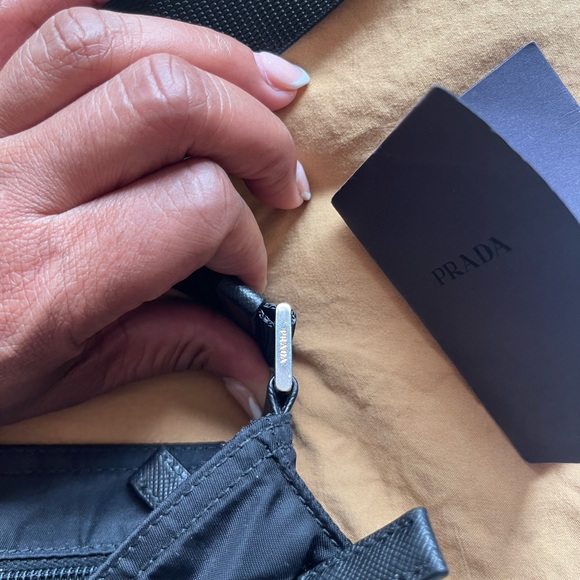 Authentic Prada Crossbody … Good Condition includes original dustbag - Picture 2 of 9